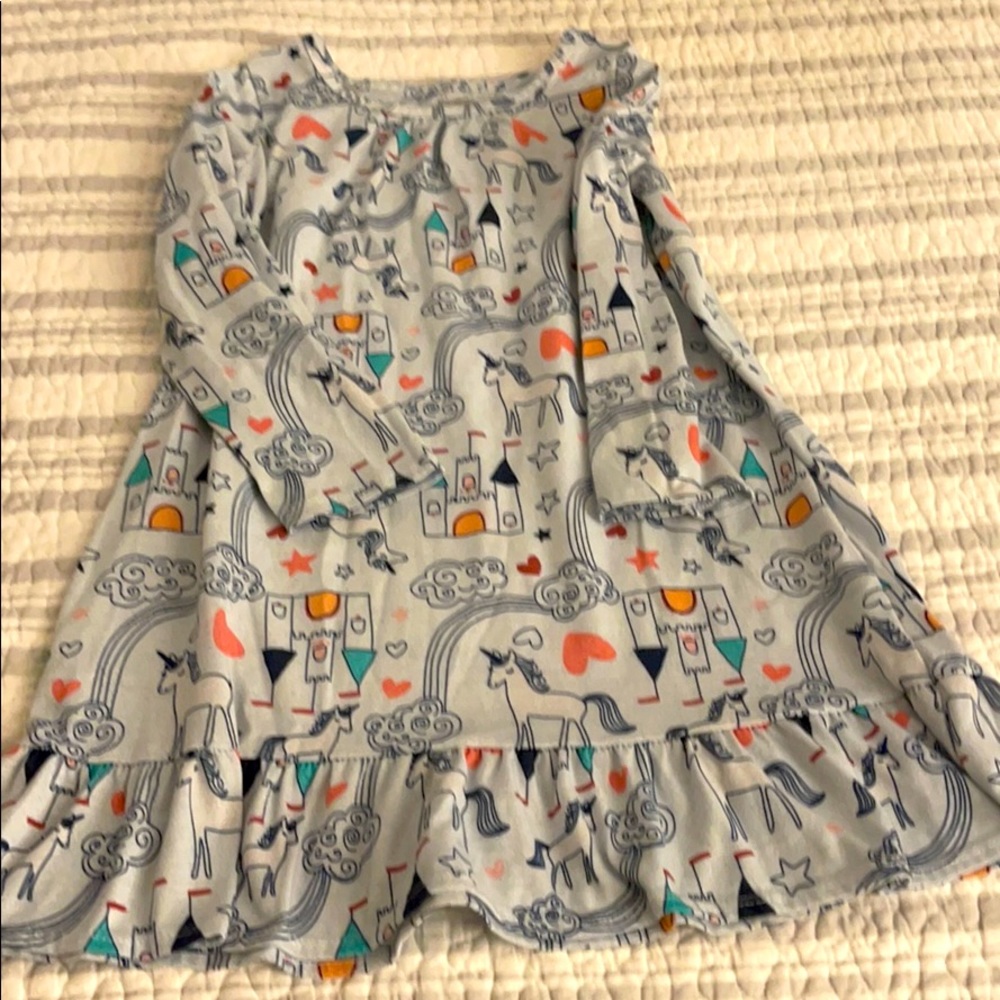 2 nightgowns